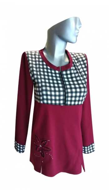 Блуза за бременни и кърмещи с цип на деколтето в комбинация с каре